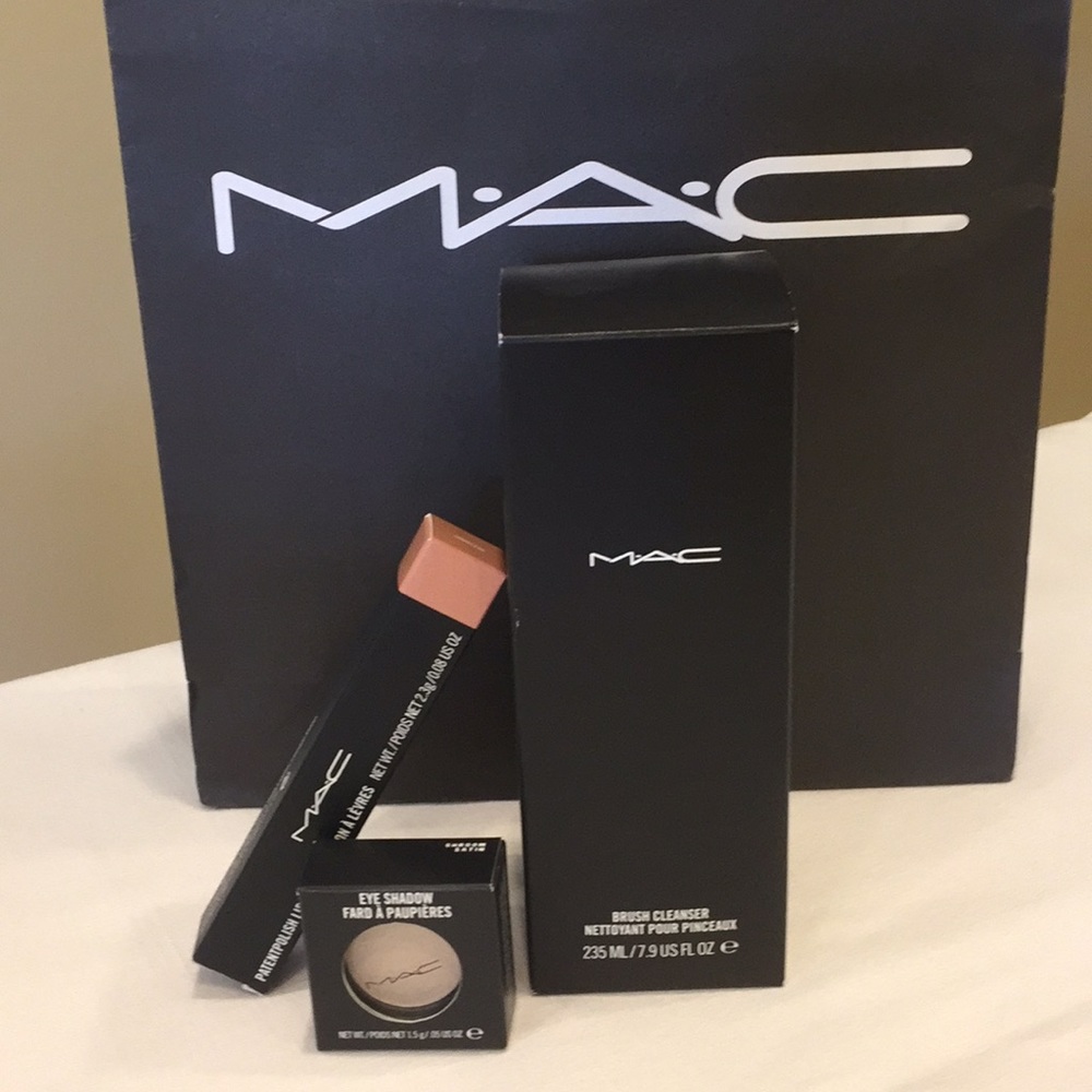 MAC bundle